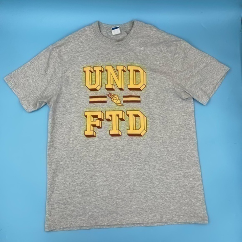 VTG UNDEFEATED Front/Graphic Tee